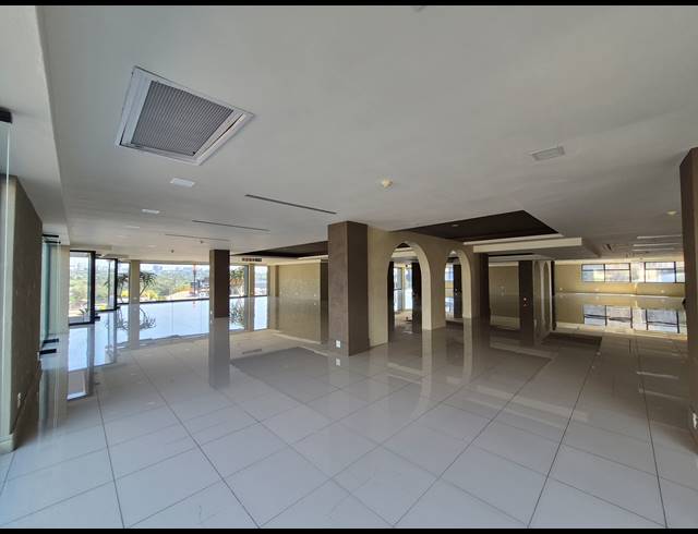 805M² OFFICE TO LET IN KRAMERVILLE